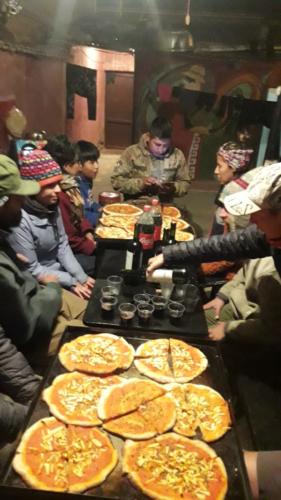 Pizza Party im Casa Ciclista Pingüe
